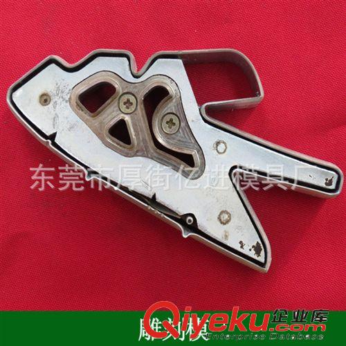 雕刻刀模 專業(yè)提供電子刀模 CNC雕刻刀模 激光刀模 雕刻模