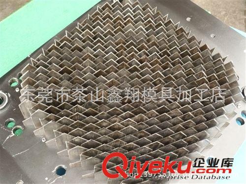 其他行業(yè)專用設(shè)備 多刀沖模 氣動沖孔模具