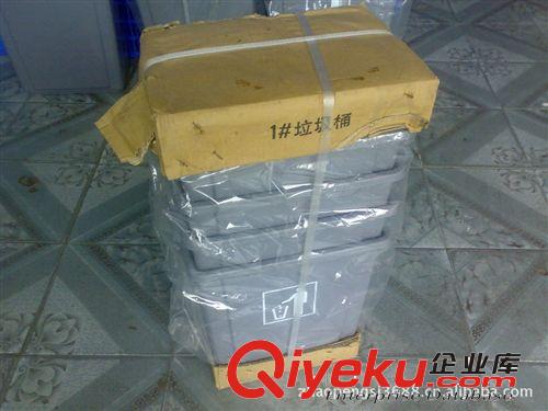 環(huán)衛(wèi)垃圾桶 供應(yīng)深圳寶安65L灰色環(huán)保垃圾桶 彈蓋塑料垃圾箱 廠內(nèi)垃圾桶原始圖片3