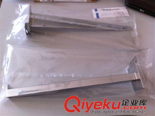 透明膜三維包裝機(jī) 晾衣架包裝機(jī) 不銹鋼支架包裝機(jī) 三腳架包裝機(jī) 電鍍件包裝機(jī)