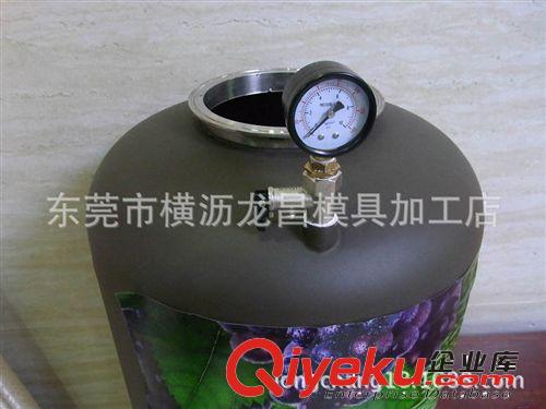 橡木桶 供應(yīng)304不銹鋼發(fā)酵罐 冷熱罐攪拌罐/菌種發(fā)酵罐、葡萄酒發(fā)酵罐
