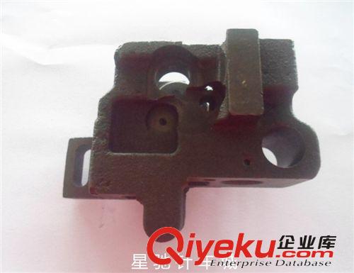 雙針車(chē)配件 供應(yīng)平雙針車(chē)左右旋梭架 梭床架子 縫紉機(jī)配件 針車(chē)零件原始圖片2