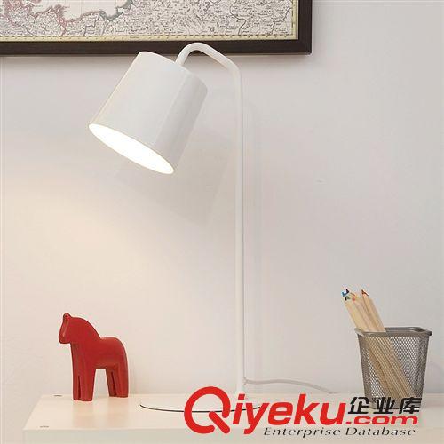 現(xiàn)代臺(tái)燈 爵鎂 簡(jiǎn)約時(shí)尚臺(tái)燈 學(xué)習(xí)工作臺(tái)燈 書房臥室客廳臺(tái)燈 LED臺(tái)燈原始圖片3