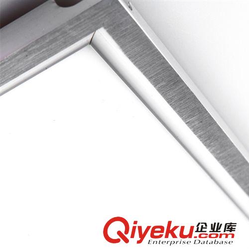 LED面板燈 供應集成吊頂超薄LED平板燈 LED平板燈廠家批發嵌入式LED平板燈