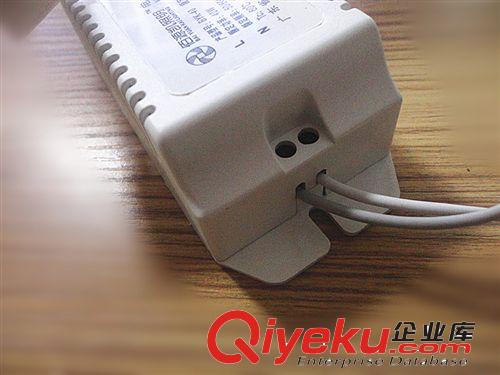    驅動鎮流器 原裝供應40WLED中功率電子鎮流器 220V綠色環保臥室燈飾{sx}節能