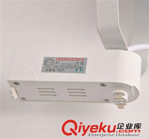 瑞彥LED軌道燈 LED 軌道燈 12W 9w led 射燈 服裝店 展廳 LED高亮燈 光宏燈珠原始圖片3