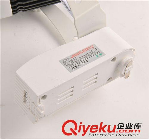 瑞彥COB軌道燈 COB 軌道射燈 LED軌道射燈 LED軌道燈廠家 中山產(chǎn)業(yè) LED射燈原始圖片3