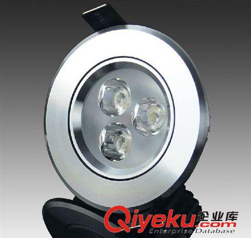 LED天花燈 廠家直銷LED筒燈天花燈 超薄防霧LED筒燈 高亮節(jié)能燈具射燈