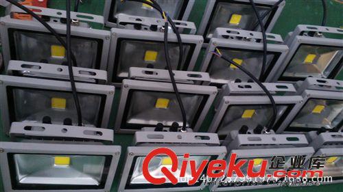 LED舞臺效果燈 廠家直銷LED30W投光頻閃燈聲控自走酒吧KTV包房爆閃燈光束燈原始圖片3