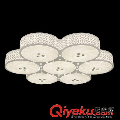 LED圓形吸頂燈 聚欣LED現(xiàn)代新穎簡(jiǎn)約祥和三頭吸頂燈