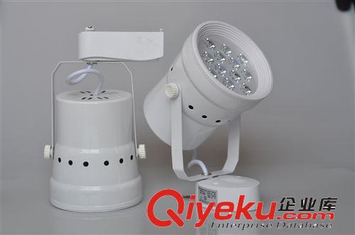 精品推薦 君如意照明直銷 LED軌道燈 集成10-50W軌道射燈 服裝 展廳射燈原始圖片2