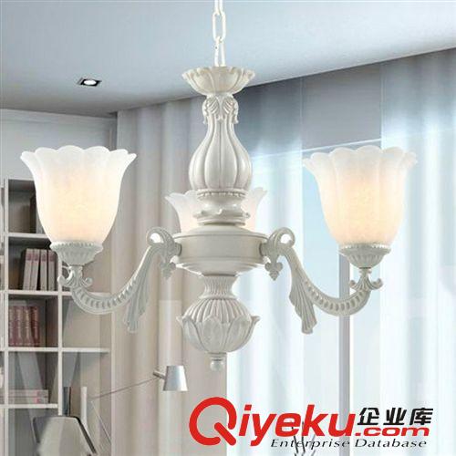 白色的浪漫系列 歐式樹脂吊燈 簡約客廳餐廳臥室燈 三頭燈具中山燈飾燈具批發