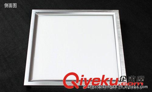 面板燈 300*300LED面板燈 裝修好選擇。歐普的質(zhì)量普通品牌的價(jià)格