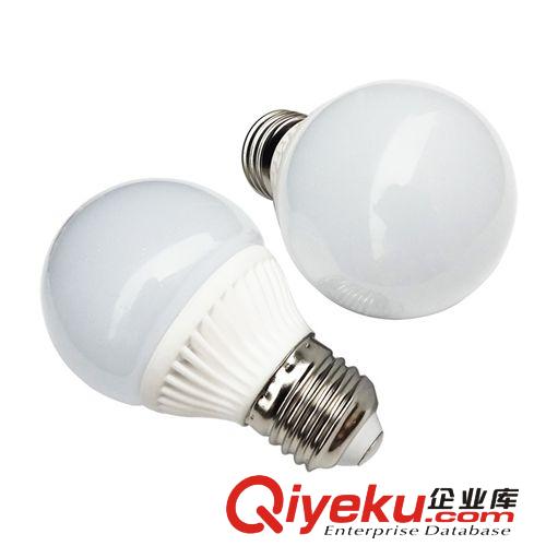 LED球泡燈 LED陶瓷球泡燈 熱銷(xiāo)LED節(jié)能燈泡3W5W7W陶瓷成品 廠家直銷(xiāo)