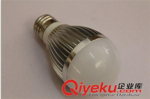 LED球泡燈 廠家熱銷5w球泡燈 led大功率球泡燈 led燈泡 超亮節能燈 家用照明原始圖片3