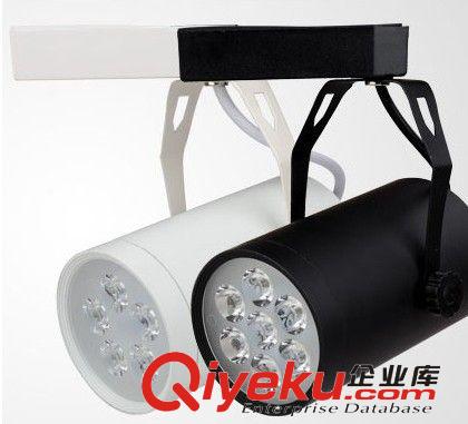LED軌道燈系列套件 廠家直銷5W7W一體散熱軌道射燈套件 供應(yīng)LED軌道燈外殼 LED外殼原始圖片3