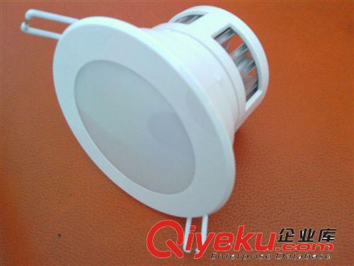 LED天花灯筒灯套件 供应5W/7W白色塑料LED筒灯外壳/3寸5W/7W塑料筒灯套件