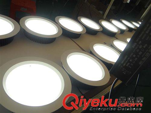 LED 室內(nèi)商照家居系列 2014廠家直銷SMD5730壓鑄筒燈18W LED筒燈黑白筒燈gdLED筒燈