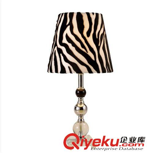 現(xiàn)代臺(tái)燈 供應(yīng)家居飾品歐式陶瓷臺(tái)燈 臥室床頭燈書房燈飾 gd裝飾創(chuàng)意擺件原始圖片2