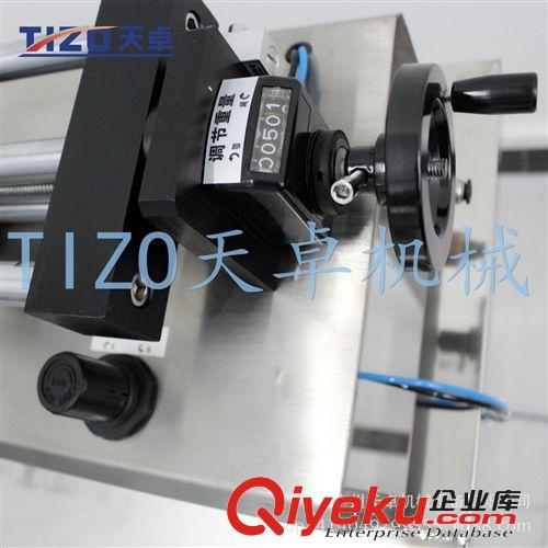 灌裝機(jī)械系列 供應(yīng)半自動(dòng)氣動(dòng)灌裝機(jī) 液體灌裝機(jī) 洗衣液灌裝機(jī)械設(shè)備原始圖片3