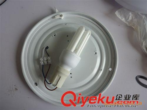 電子鎮(zhèn)流器 廠家批發(fā)供應(yīng)22W 32W 40W線路板電子節(jié)能燈鎮(zhèn)流器