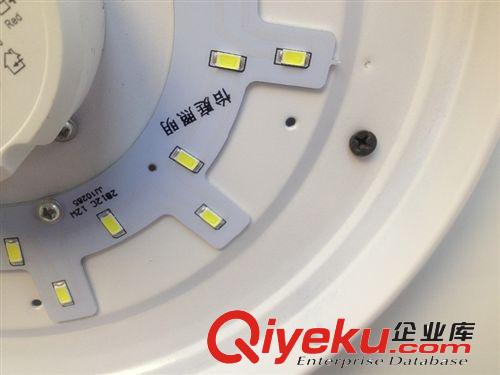 LED吸頂燈 熱銷現代簡約LED圓形吸頂燈臥室燈陽臺燈面包燈照明燈具廠家批發