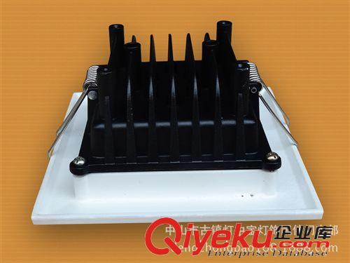 上午11.00分發(fā)布 供應(yīng)COB天花燈外殼/LED集成壓鑄筒燈/集成方形天花燈/天花燈套件原始圖片2
