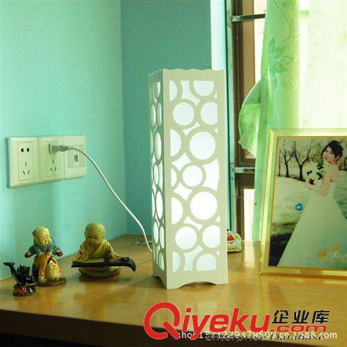 臺燈 鴻億燈具 宜家簡約臺燈 客廳臥室床頭燈小夜燈 創(chuàng)意雕花裝飾臺燈
