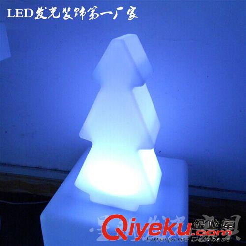 LED發(fā)光家居裝飾 變色七彩圣誕樹(shù) LED七彩發(fā)光飾品 七彩圣誕樹(shù)小夜燈 遙控變色七彩原始圖片2