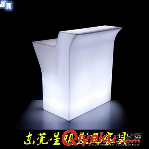 酒吧KTV用品 熱銷任意拼接LED發(fā)光吧臺(tái) 酒吧人氣吧臺(tái)桌 前臺(tái)十六色裝飾吧臺(tái)