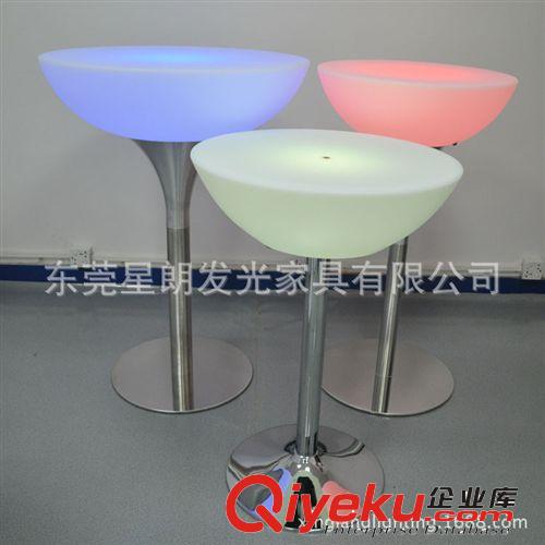 酒吧KTV用品 LED五金直桿吧臺(tái) ktv餐桌酒吧臺(tái) 圓形滾塑發(fā)光酒吧KTV時(shí)尚吧臺(tái)