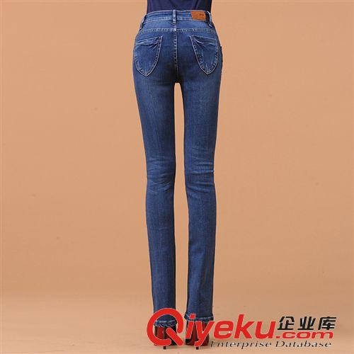 11.18大促 【新品快訂 】秋冬韓版排扣高腰牛仔褲女 顯瘦微喇修身提臀女褲原始圖片3