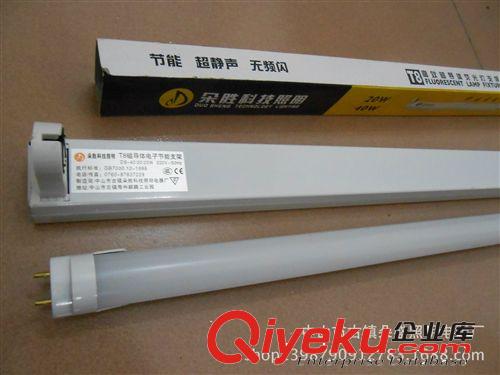 精品推薦 廠家供應(yīng)1.2米T8LED燈管 T8LED一體化燈管 led防水燈管12w原始圖片3