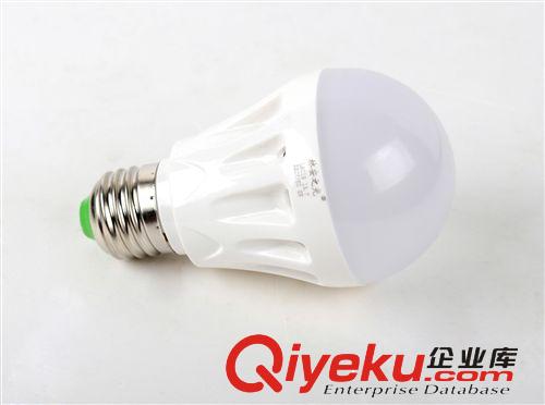 LED球泡 廠家直銷熱賣款LED林安之光019塑件3W12W16W20W30W球泡燈節能燈泡