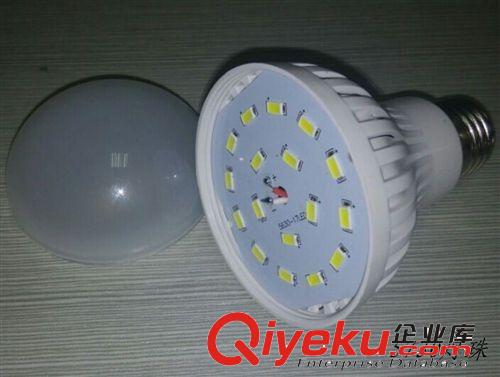 LED球泡 廠家直銷LED塑件球泡燈 5730鋁基板節能燈泡 LED水晶燈光源