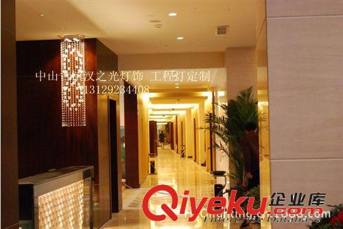 中山廠家定制酒店吧臺現(xiàn)代水晶吊燈