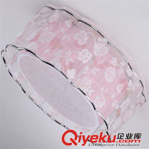 強(qiáng)力推薦 譽(yù)佳燈飾浪漫田園吸頂燈 拉絲布藝印花臥室吸頂燈原始圖片3