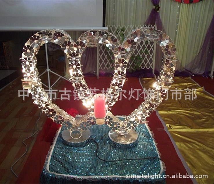 供應婚慶道具心燭臺  雙心燭臺   婚慶道具批發(fā)婚慶道具場景布原始圖片2
