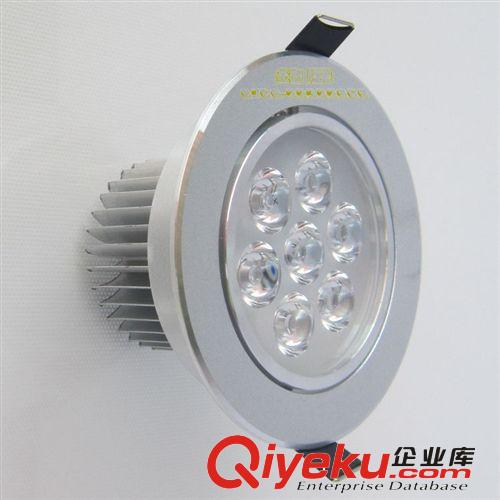 中山廠家現(xiàn)貨供應(yīng)LED COB天花燈外殼 LED調(diào)角度20W天花燈配件