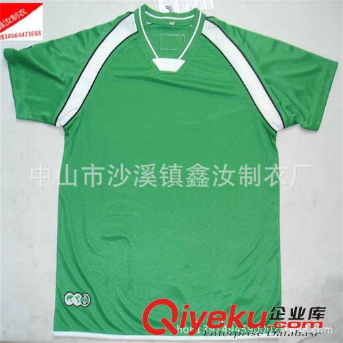 男式外貿(mào)足球服定制  反光運動球衣加工定做 球隊套裝訂做