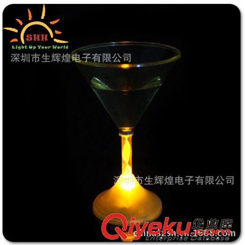 工廠直銷LED發(fā)光高腳杯 七彩閃光杯子 酒吧婚慶用品原始圖片3