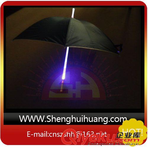 LED直棒發(fā)光雨傘  禮品雨傘 時尚創(chuàng)意雨傘 LED傘