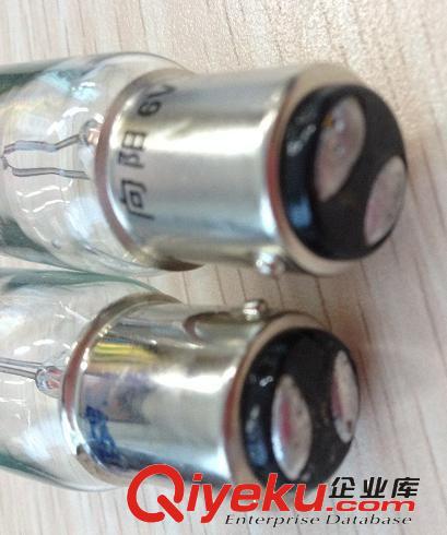 供應(yīng)沈陽向陽6V30W/15W顯微鏡/望遠鏡/儀器卡口柱形燈泡原始圖片2