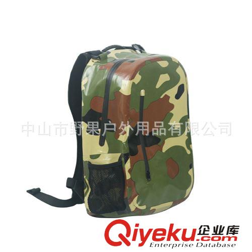 防水迷彩背包