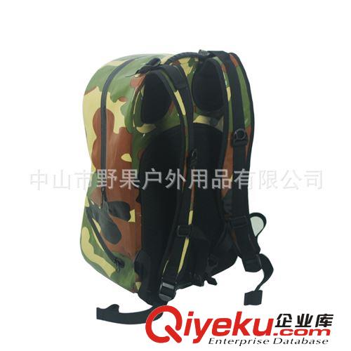 防水迷彩背包