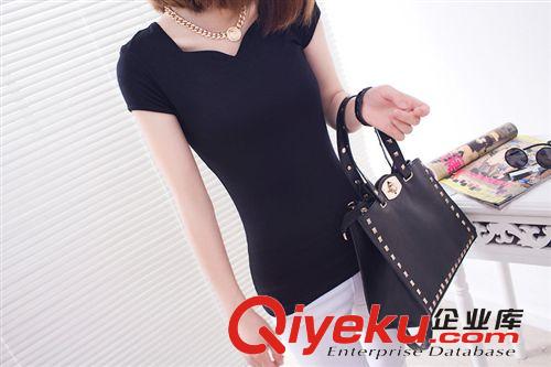 2014夏新款女裝 韓版修身顯瘦 打底衫t恤花瓣領V領純色短袖T恤 女原始圖片3