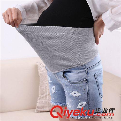 1002-1批發(fā)孕婦褲 孕婦牛仔短褲 時(shí)尚釘珠托腹褲子廠(chǎng)家直銷(xiāo)原始圖片2