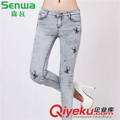 【預(yù)售】手工磨破小腳褲女9557女裝牛仔褲小腳九分褲批發(fā)廠家直供