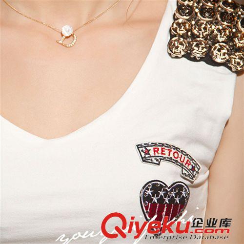 2014夏季新款 帥氣女人味紐扣肩章桃心領(lǐng)修身百搭款T恤原始圖片2