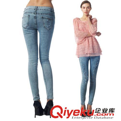 今年夏季潮流時(shí)尚磨毛破洞鉛筆女褲 韓版修身九分牛仔褲批發(fā)原始圖片3